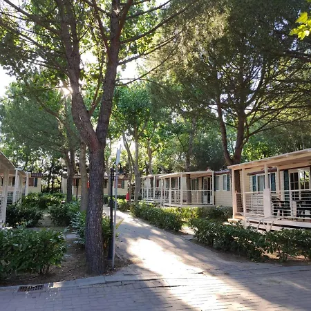 홀리데이파크 바디아차 빌리지 캠핑 카스틸리오네델라고